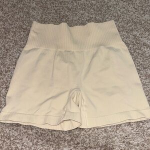 Bo and tee cream ribbed shorts small